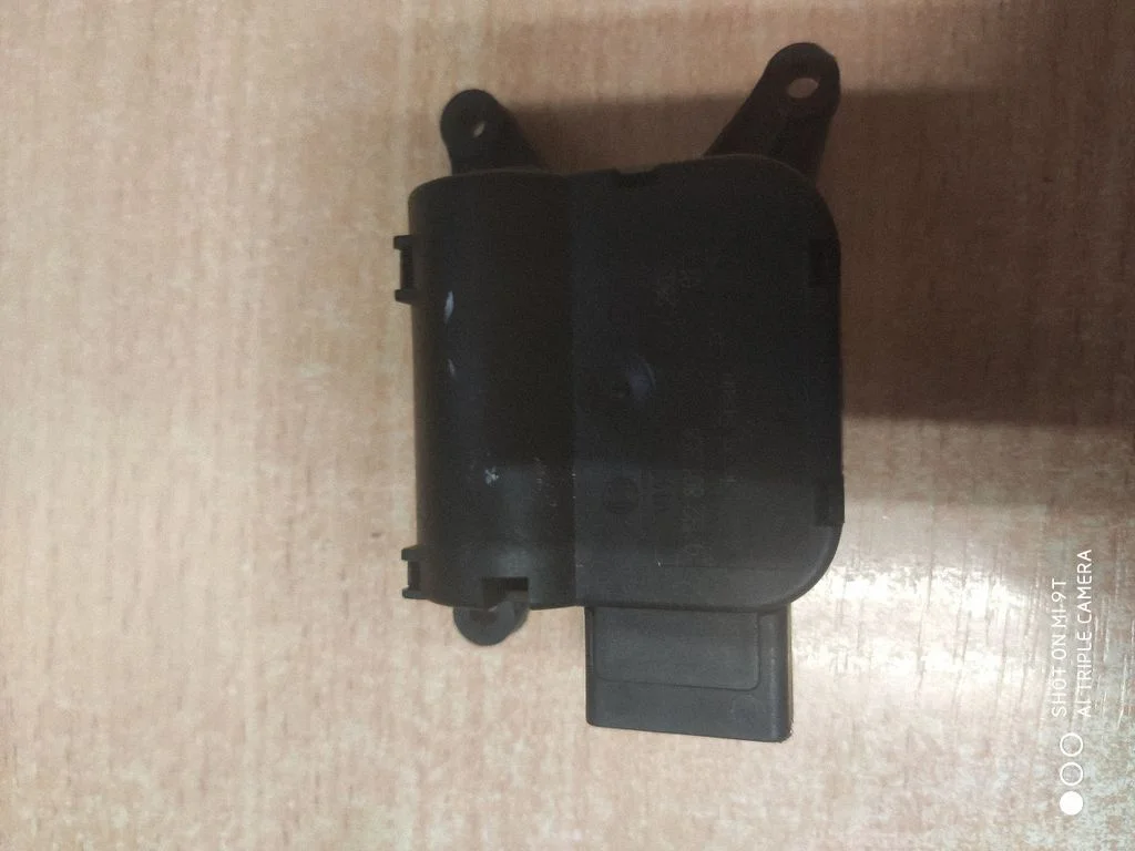 Intake manifold valve actuator/motor – Audi A6 Allroad C6 (2006-2011)