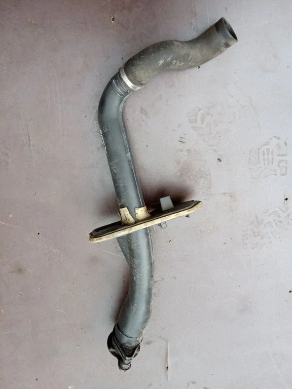 Fuel tank filler neck pipe 8200733103