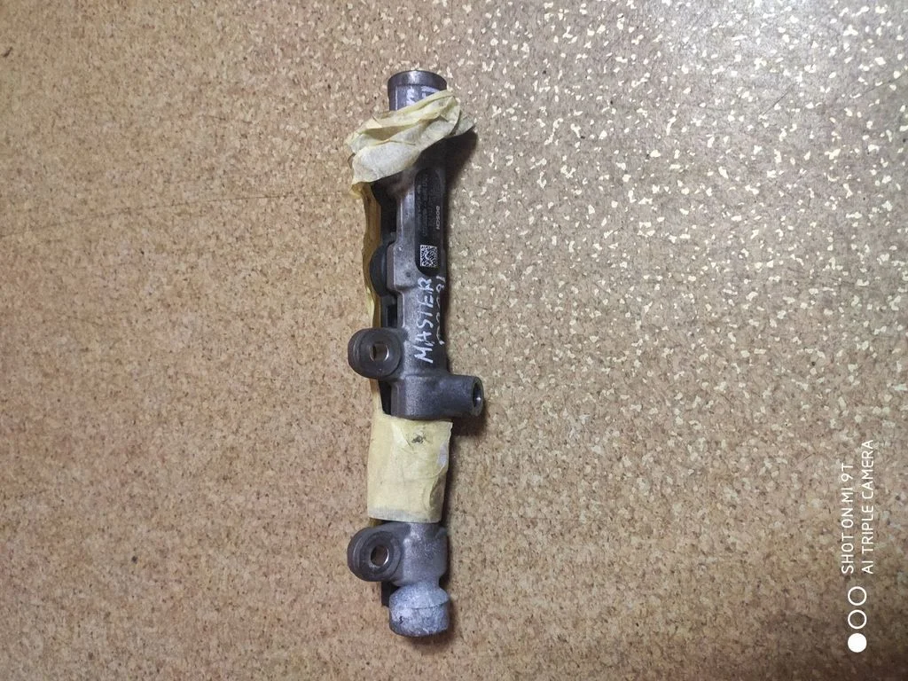 Fuel main line pipe 175215697R