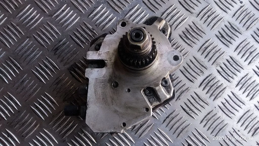 Kütuse kõrgsurvepump A6400700701