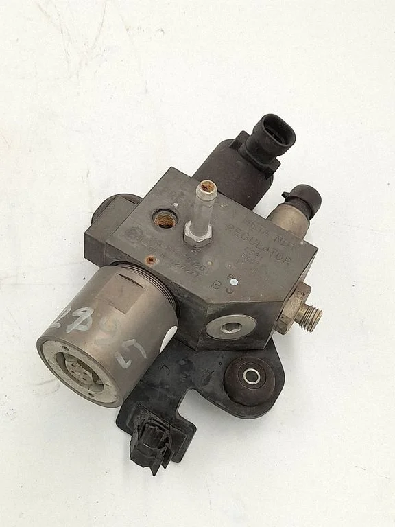 Fuel pressure regulator 110R000126