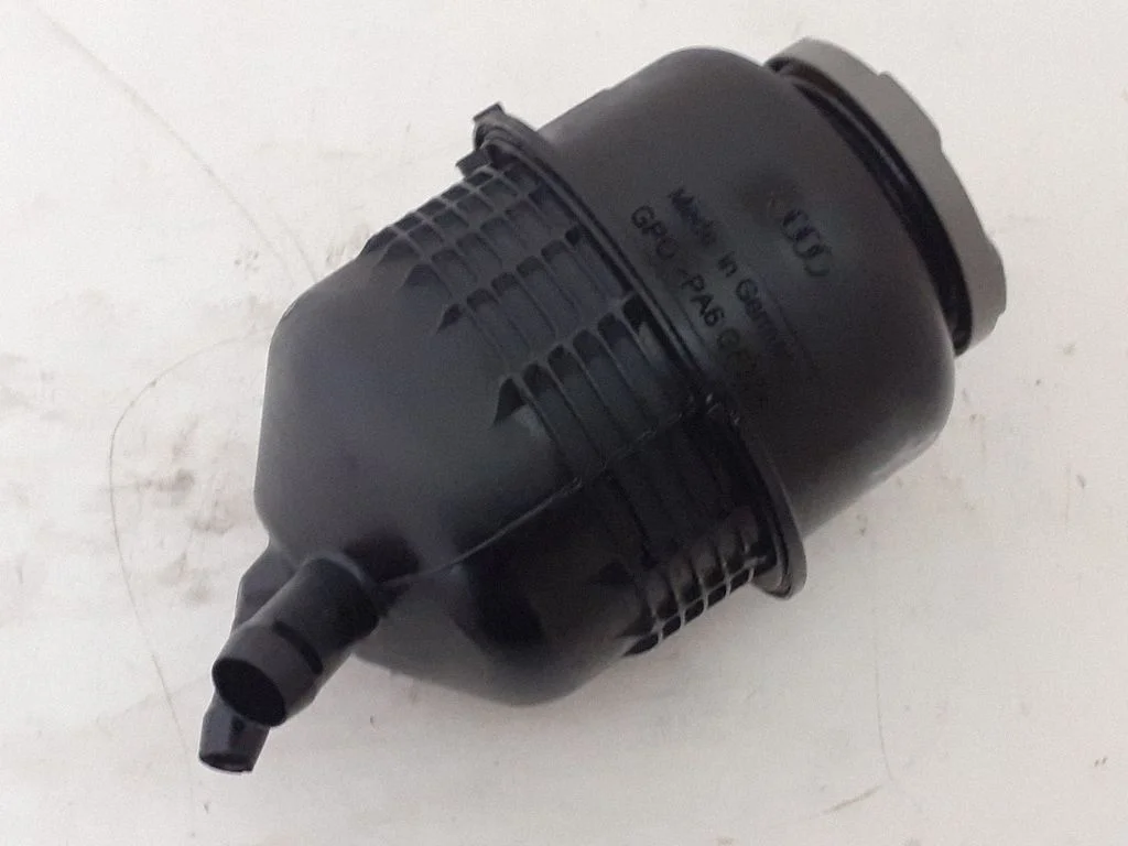 Power steering fluid tank/reservoir 4F0422371D