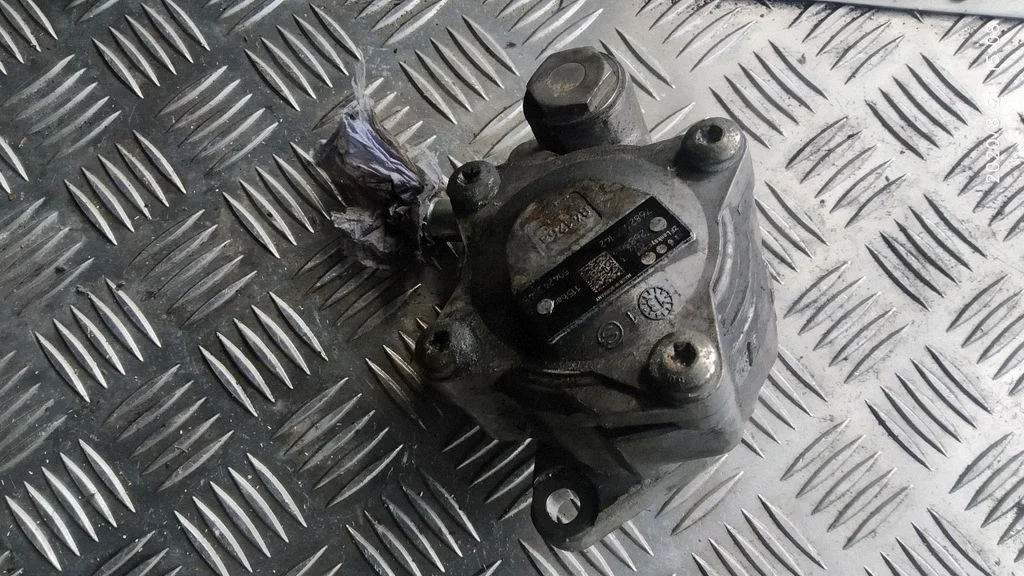 Power steering pump 7682955142