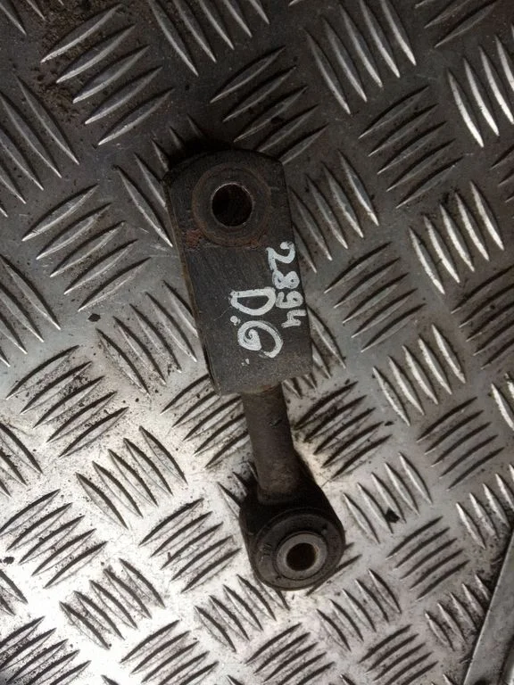 Rear anti-roll bar/stabilizer link – right