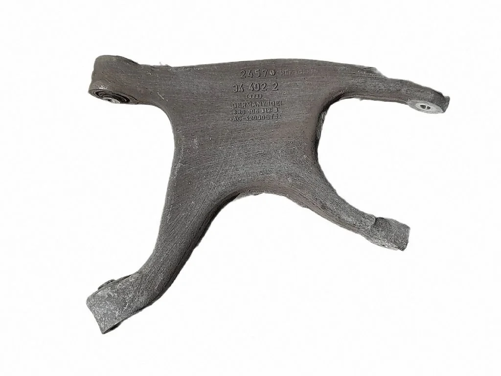Aizmugurējā svira (dakša) 8R0505312B