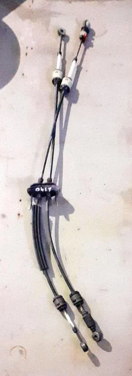Gear shift cable linkage