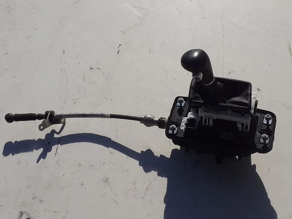 Gear selector mechanism 8K1713041H