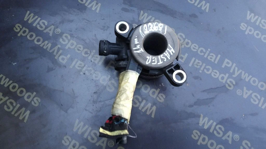Clutch slave cylinder