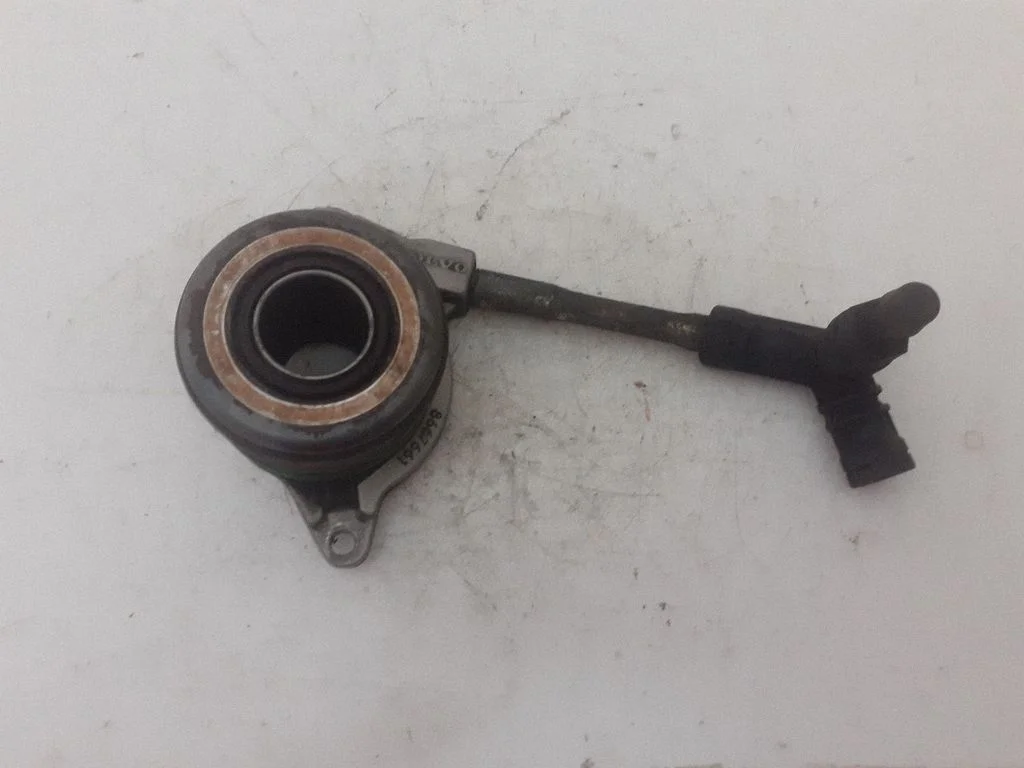 Siduri survelaager koos hoovaga – Volvo S70 V70 V70 XC (1997-2000)