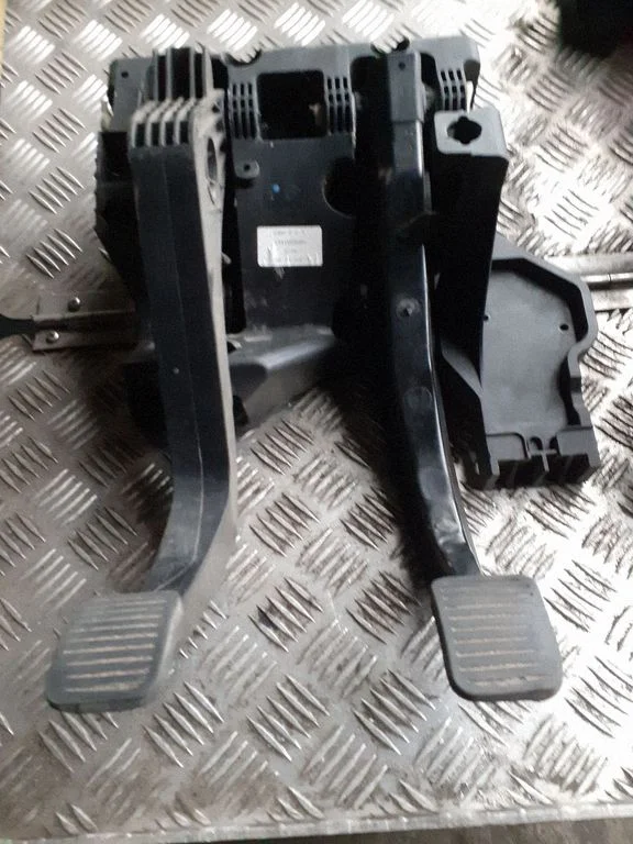 Clutch pedal 1341020080