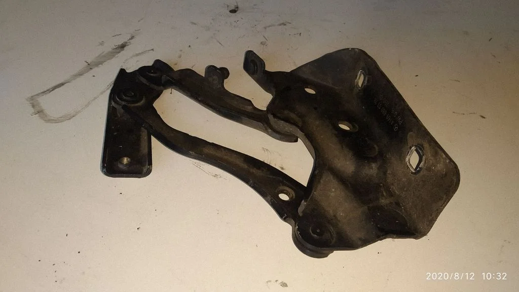 Engine bonnet/hood hinges – left