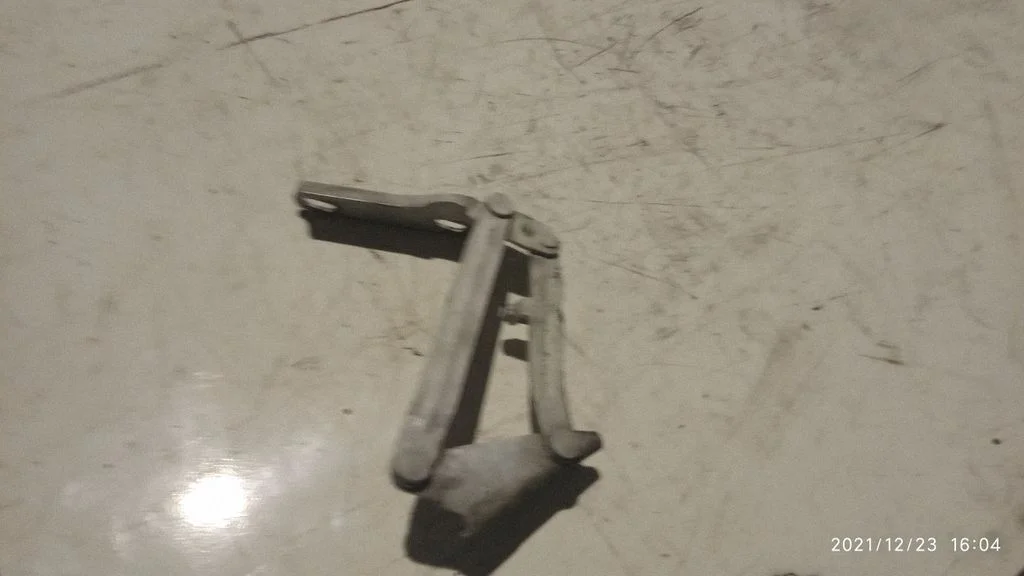 Engine bonnet/hood hinges 9067500021
