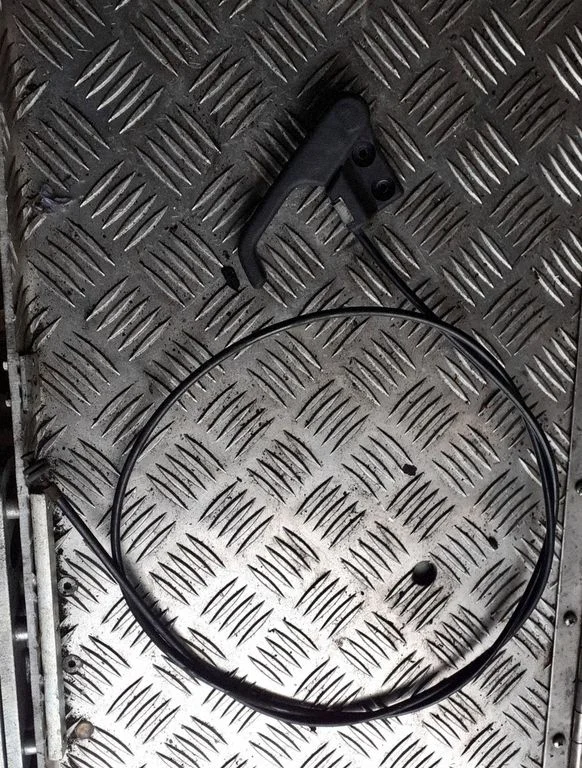 Engine bonnet/hood lock release cable A9068800059