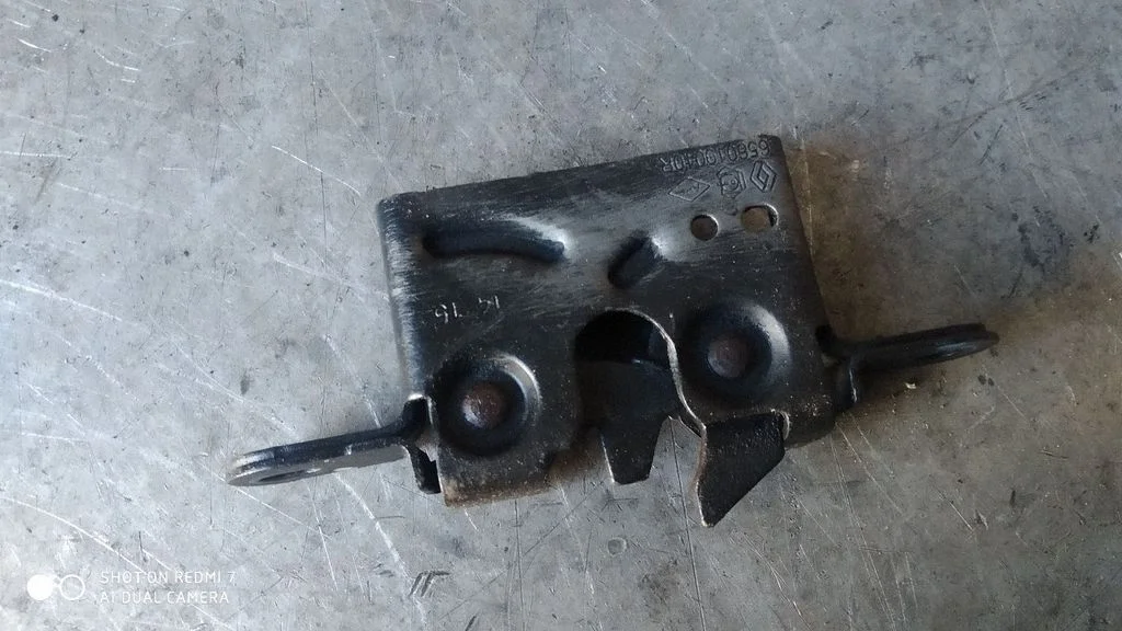Engine bonnet/hood lock/catch 656010010R