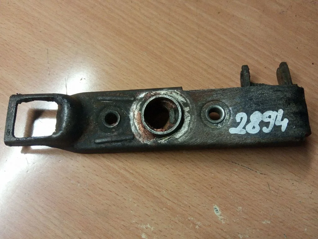 Engine bonnet/hood lock/catch