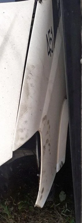 Fender – front left