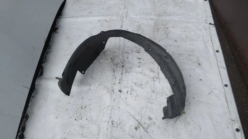 Front wheel arch liner splash guards 39693