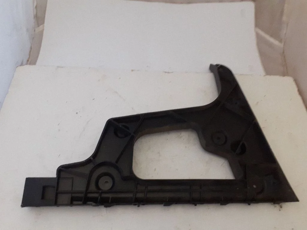 Rear bumper mounting bracket 8T0807453LH