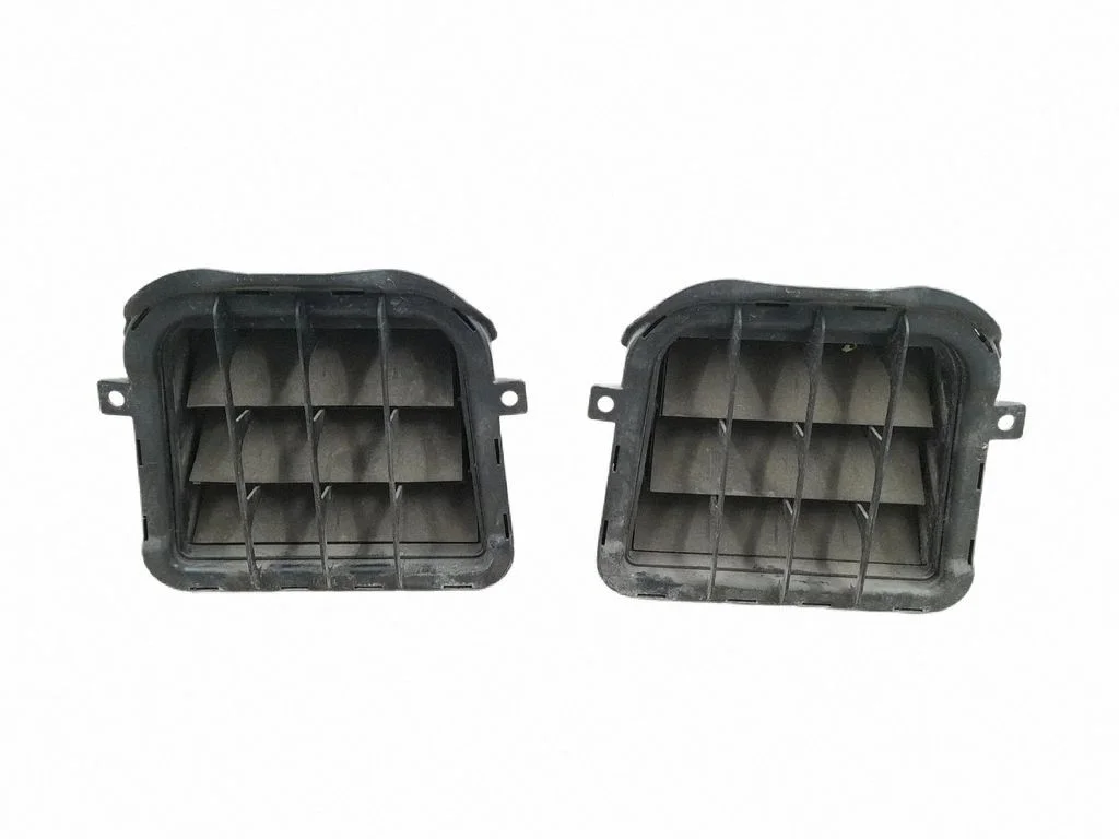 Ventilācijas režģis – Audi Q5 SQ5 8R (2008-2017)