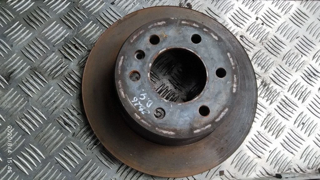 Rear brake disc – right