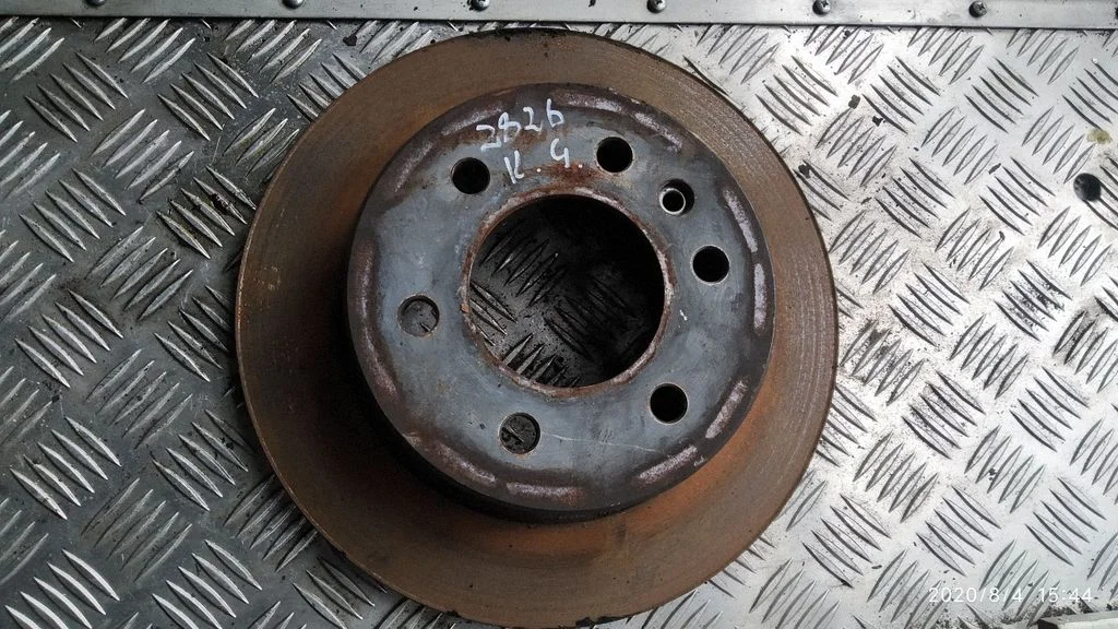 Rear brake disc – left