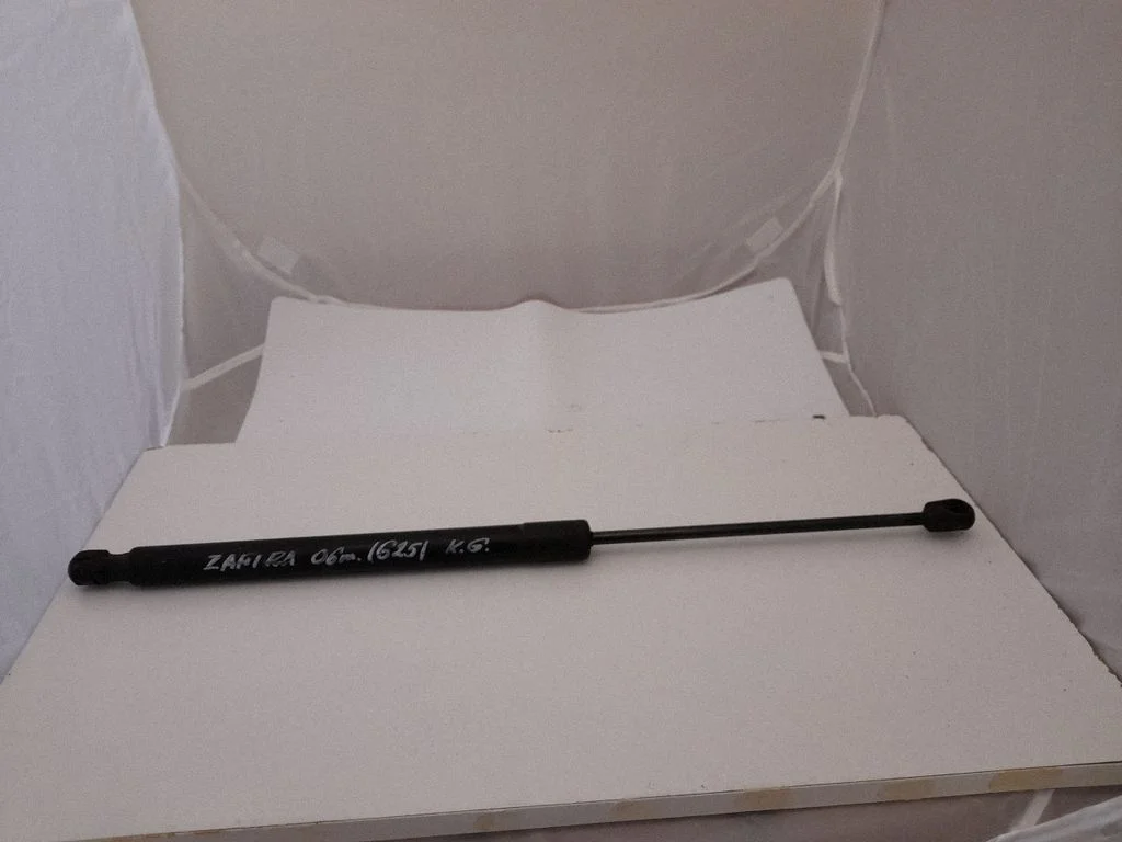Tailgate/trunk strut/damper – Opel Zafira B (2005-2014)