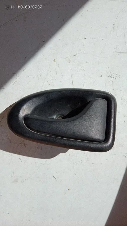 Esiukse sisemine käepide – Opel Movano A (1998-2010)