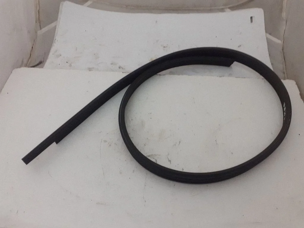 Front door rubber seal DE8T0854544E