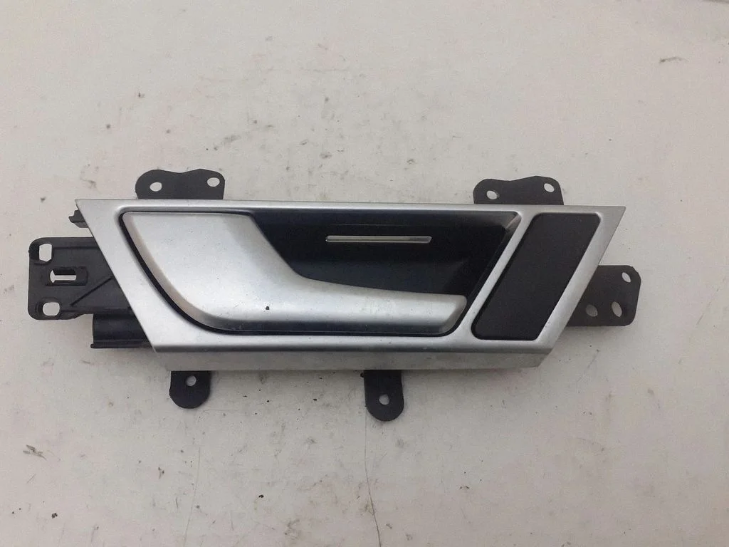 Rear door interior handle – Audi A6 Allroad C6 (2006-2011)