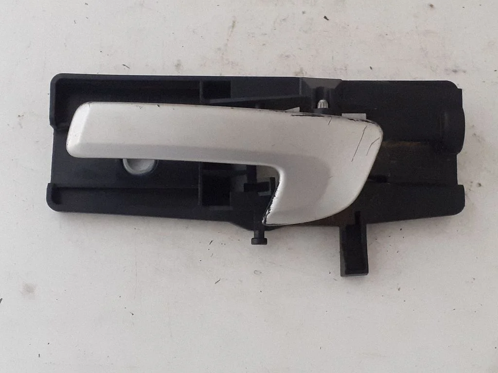 Front door interior handle