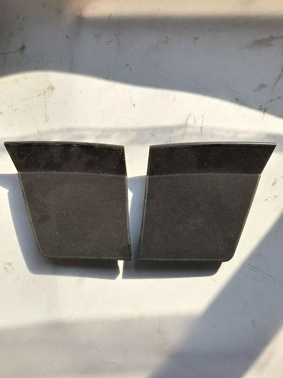 Dash center speaker trim cover A9066890008