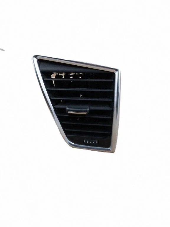 Kratka nawiewu szyby – Audi Q5 SQ5 8R (2008-2017)