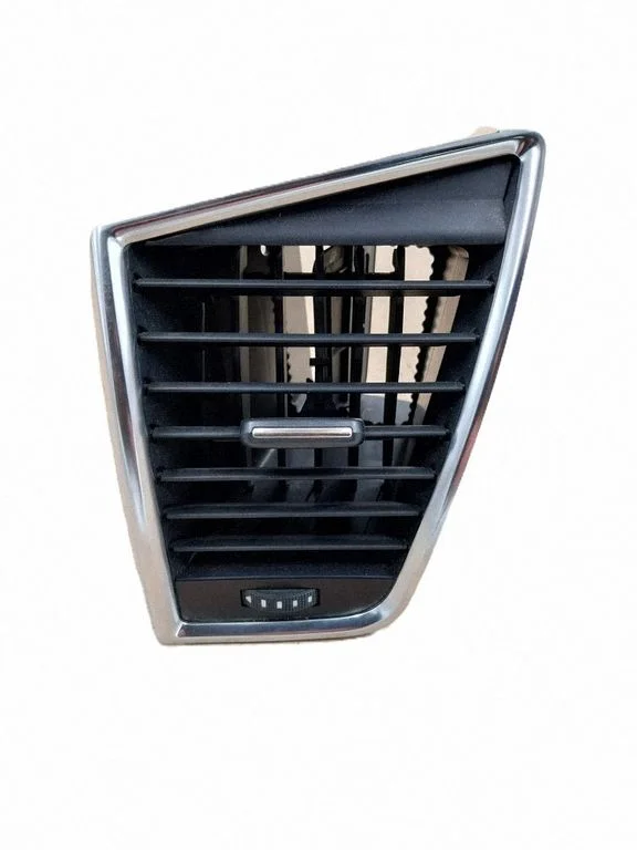 Kratka nawiewu szyby – Audi Q5 SQ5 8R (2008-2017)