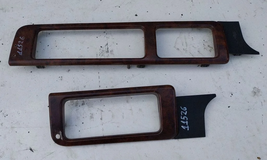 Dashboard glove box trim 55115116
