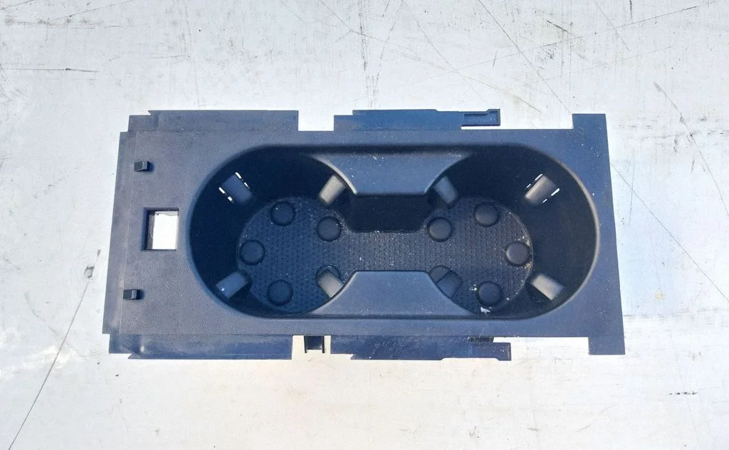 Cup holder 5E3862531A