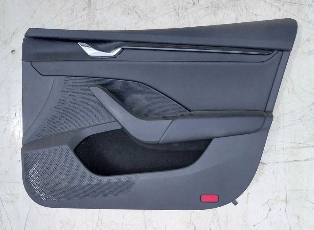 Front door card panel trim 5E4867012