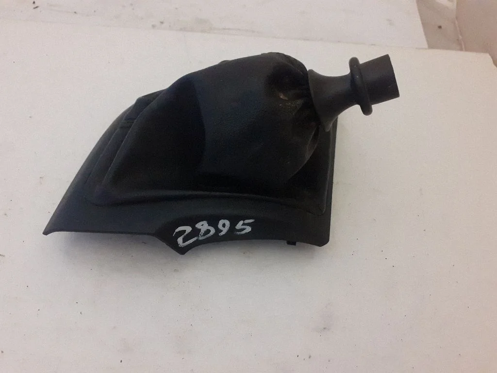 Gear shifter surround trim plastic 6072500026