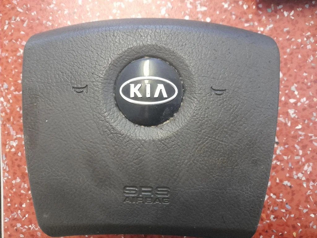 Stūres drošības spilvens – KIA Sorento (2002-2009)