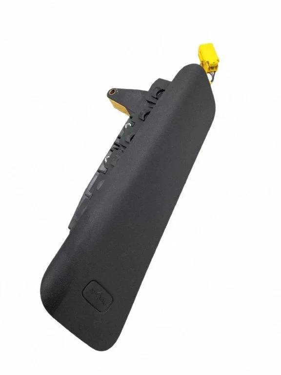 Aizmugurējo durvju drošības spilvens 8R0880441A