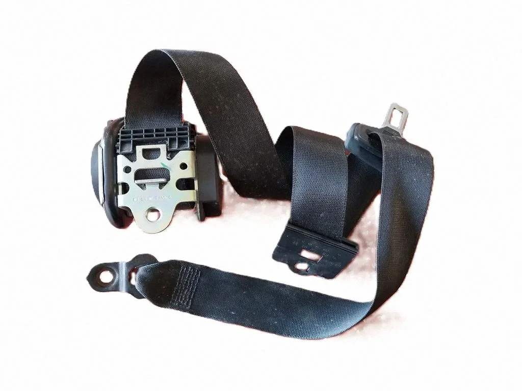 Front seatbelt A9068600285