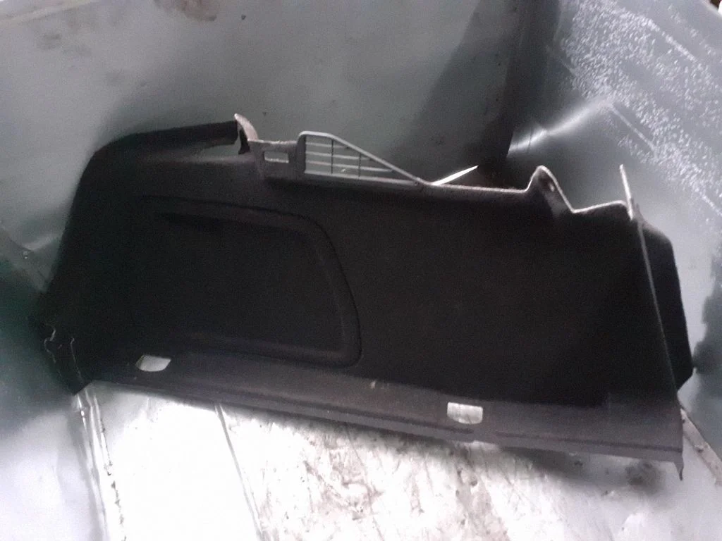 Trunk/boot side trim panel 8T0863887B