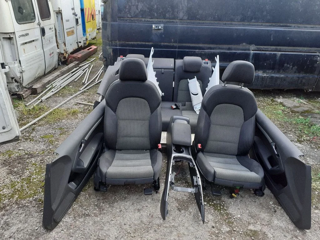Interior set