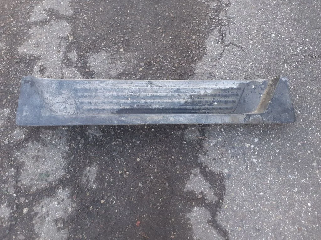 Side skirt rear trim 0863725A