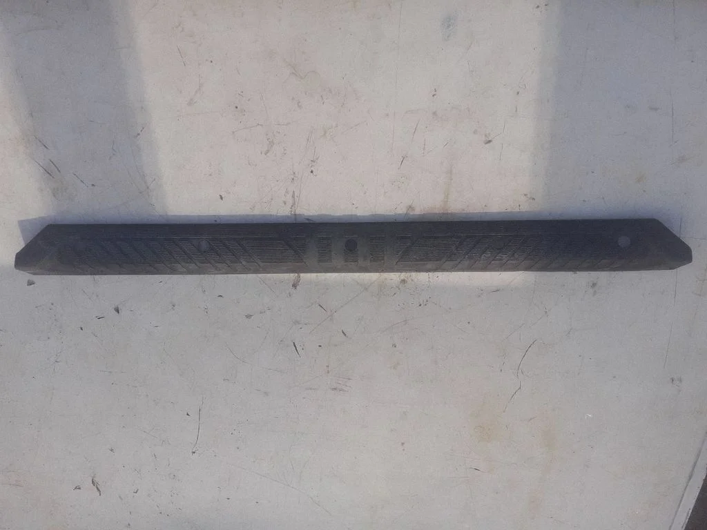 Side skirt rear trim – Ford Transit Custom (2013-2023)