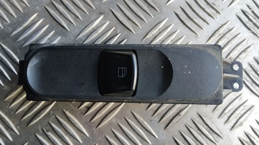 Electric window control switch A9065450913