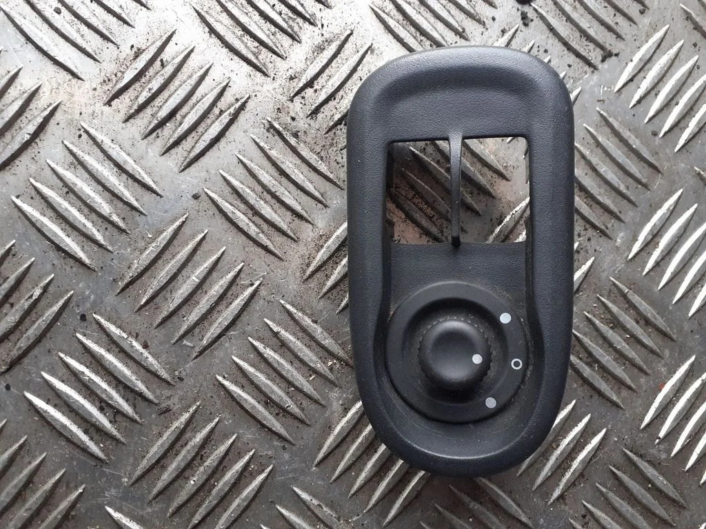 Other switches/knobs/shifts 255704649R