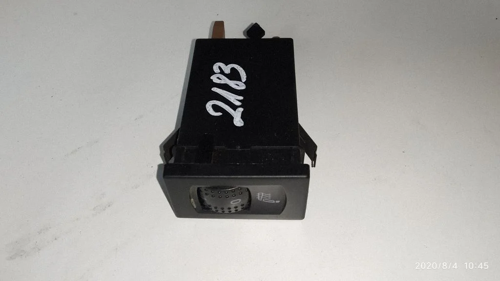 Seat heating switch – Volkswagen Sharan (2001-2010)