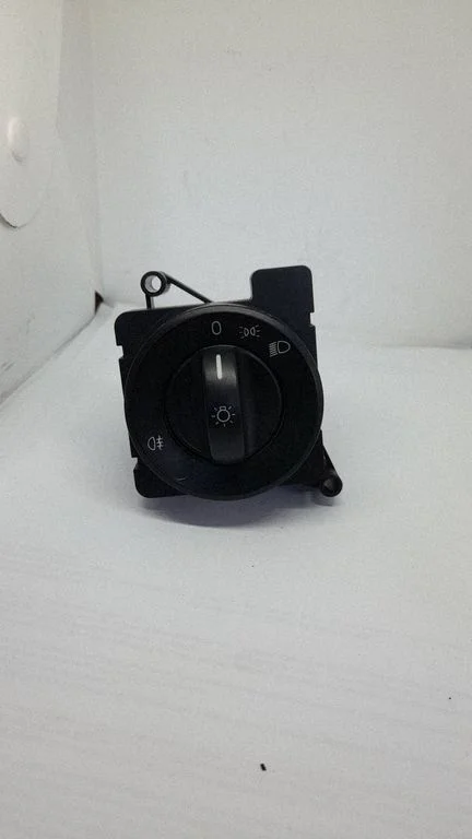 Light switch Q06ZGS002