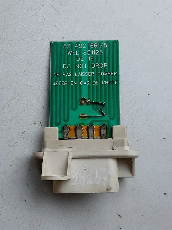 Coolant fan relay 524926615