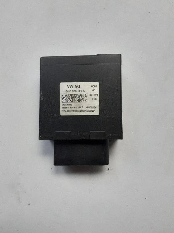 Fuel pump relay – Skoda Octavia Mk4 (2019-)